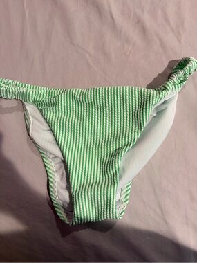 Lilly Pulitzer seersucker swim bottoms green size 2